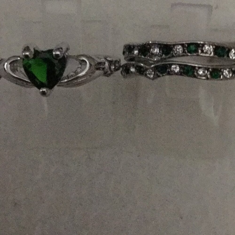 Sterling silver emerald ring set